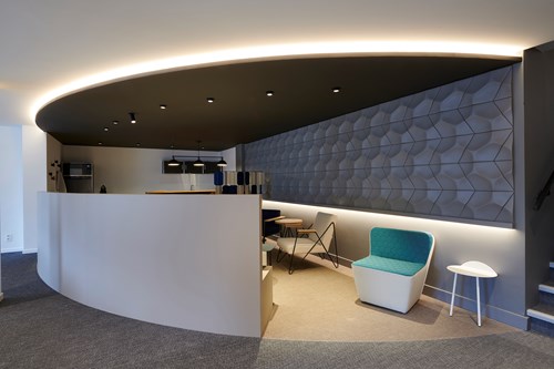 NMC_02_002644.jpg